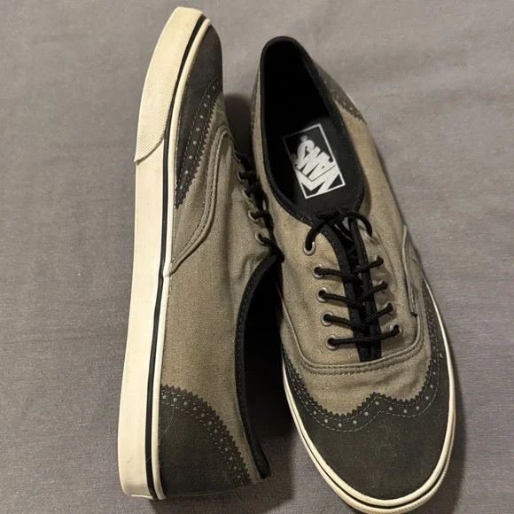 Vans Unisex Black and Grey Sneakers - Picture 6 of 7